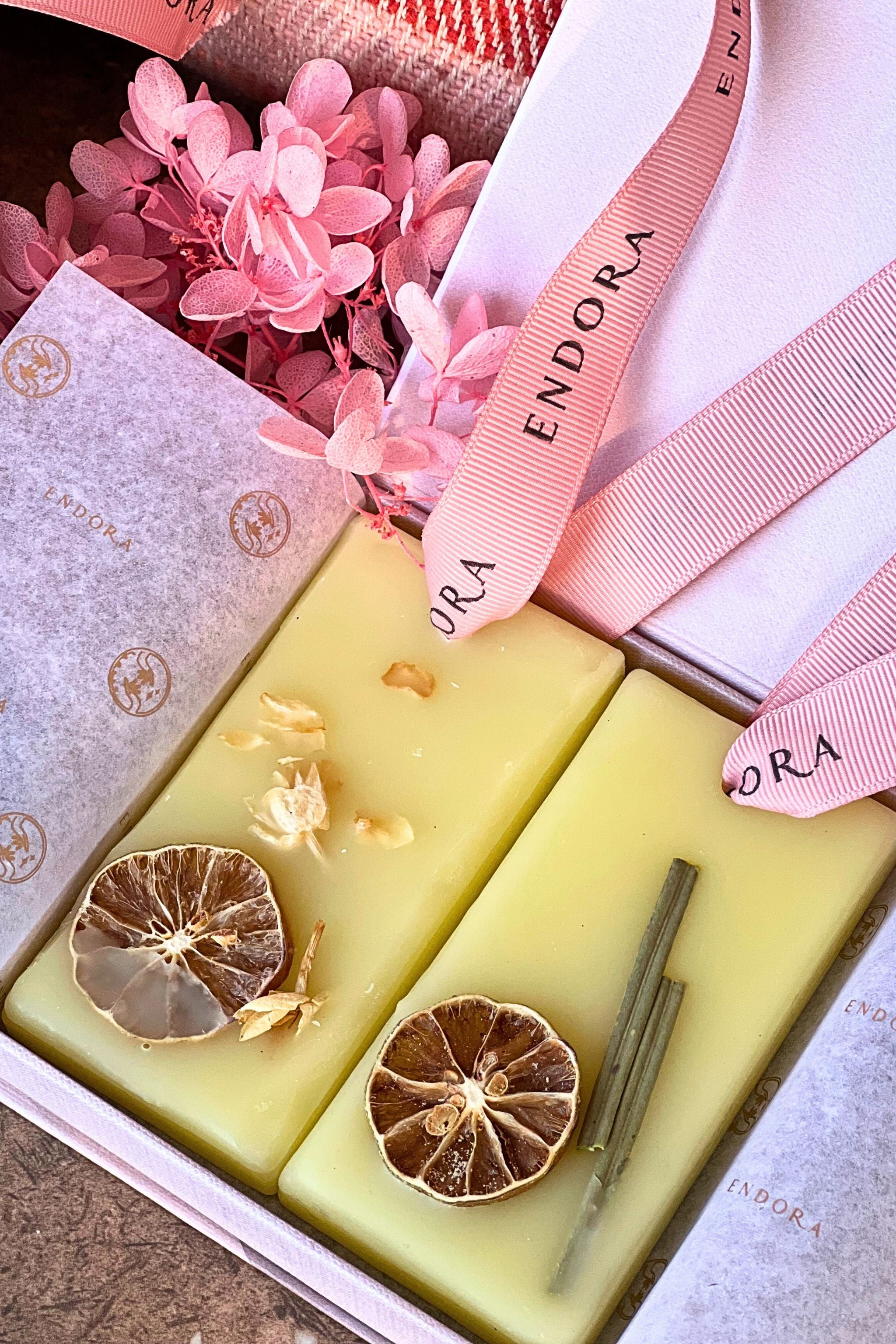 Lemon Grass Beeswax tablets (set of 2)