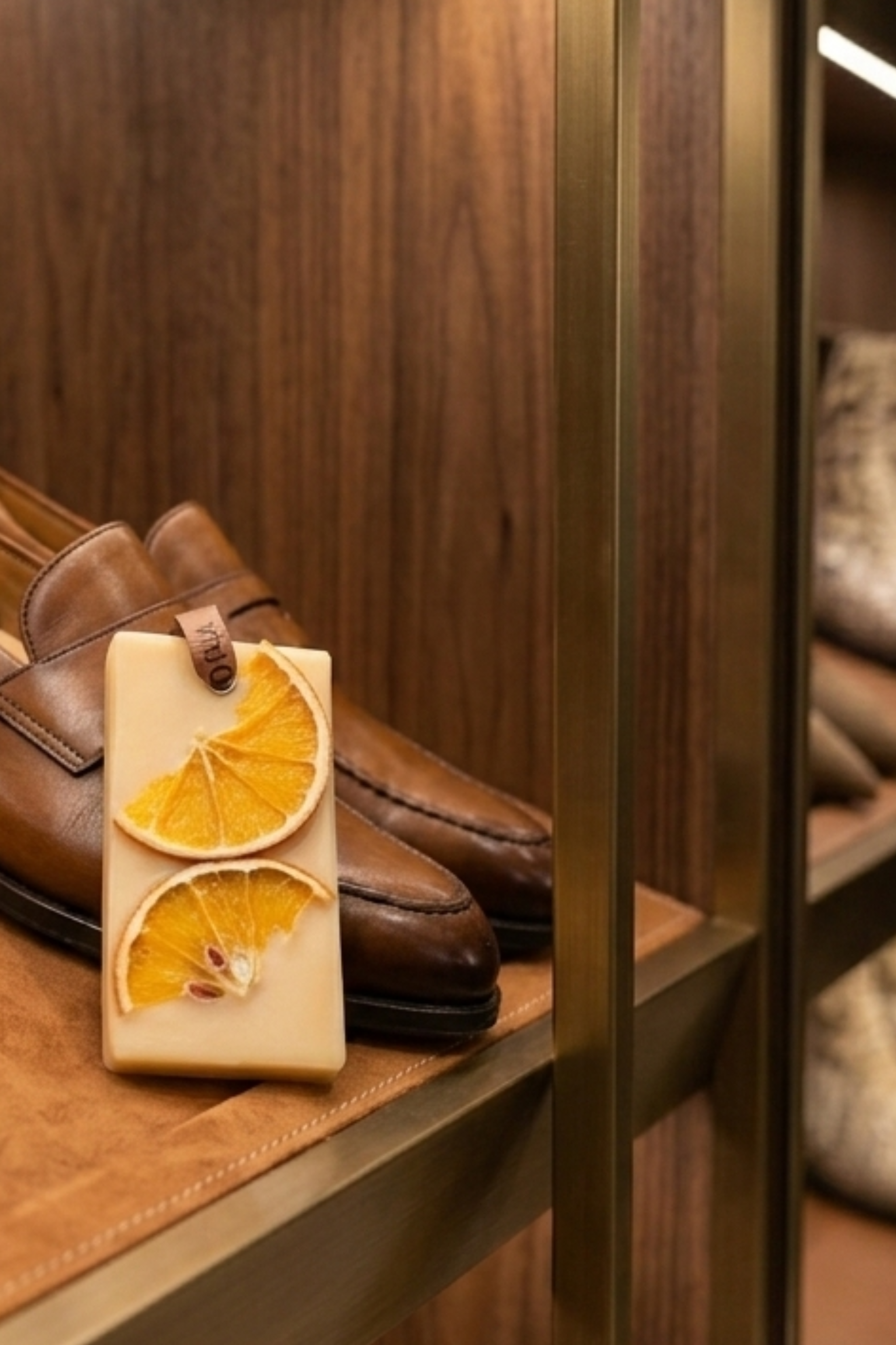 Bergamot & Neroli Infused Beeswax tablet | Wardrobe & Washroom Refreshers