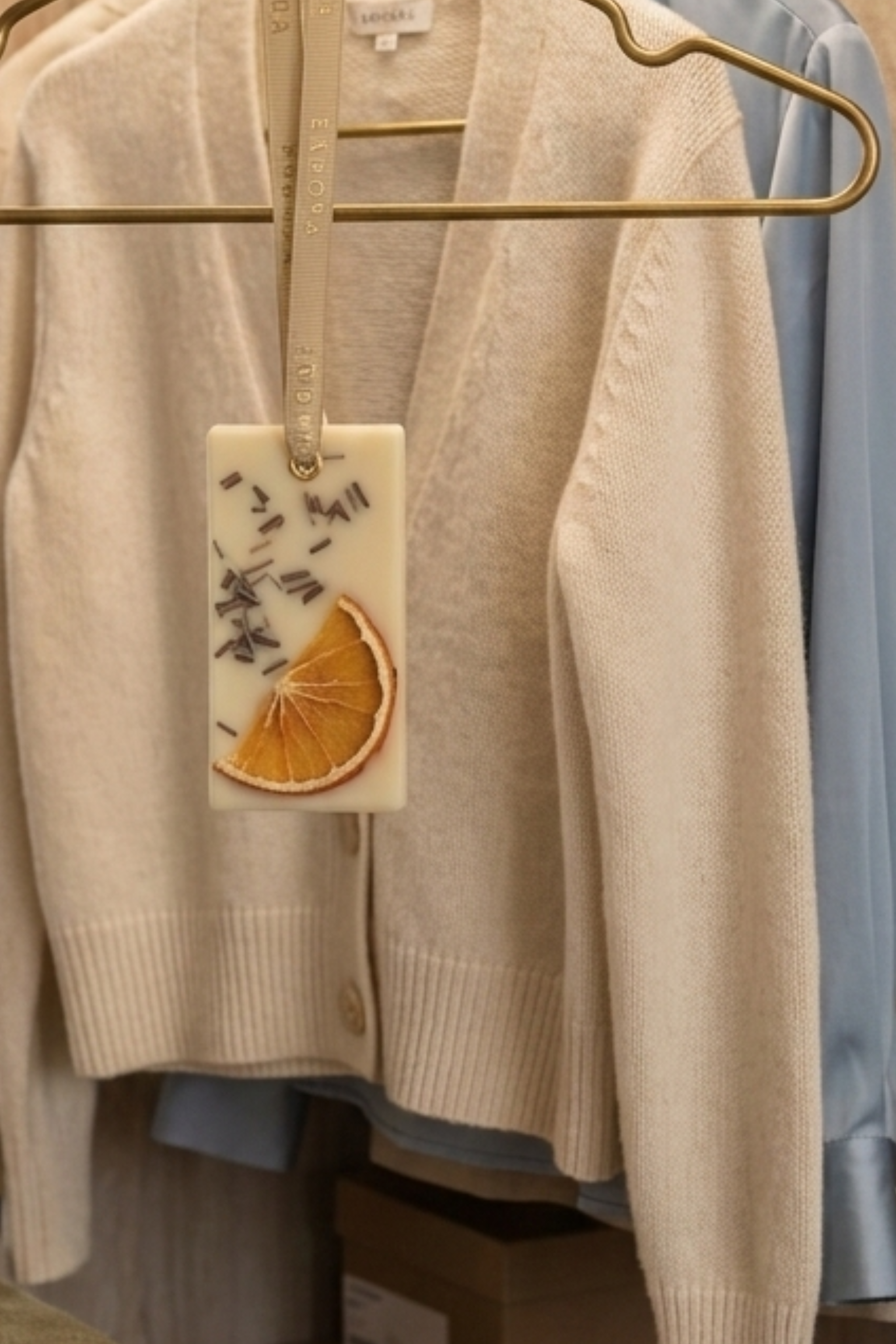 Lemongrass Scented Beeswax Tablets – Set of 5 | Wardrobe Refreshers