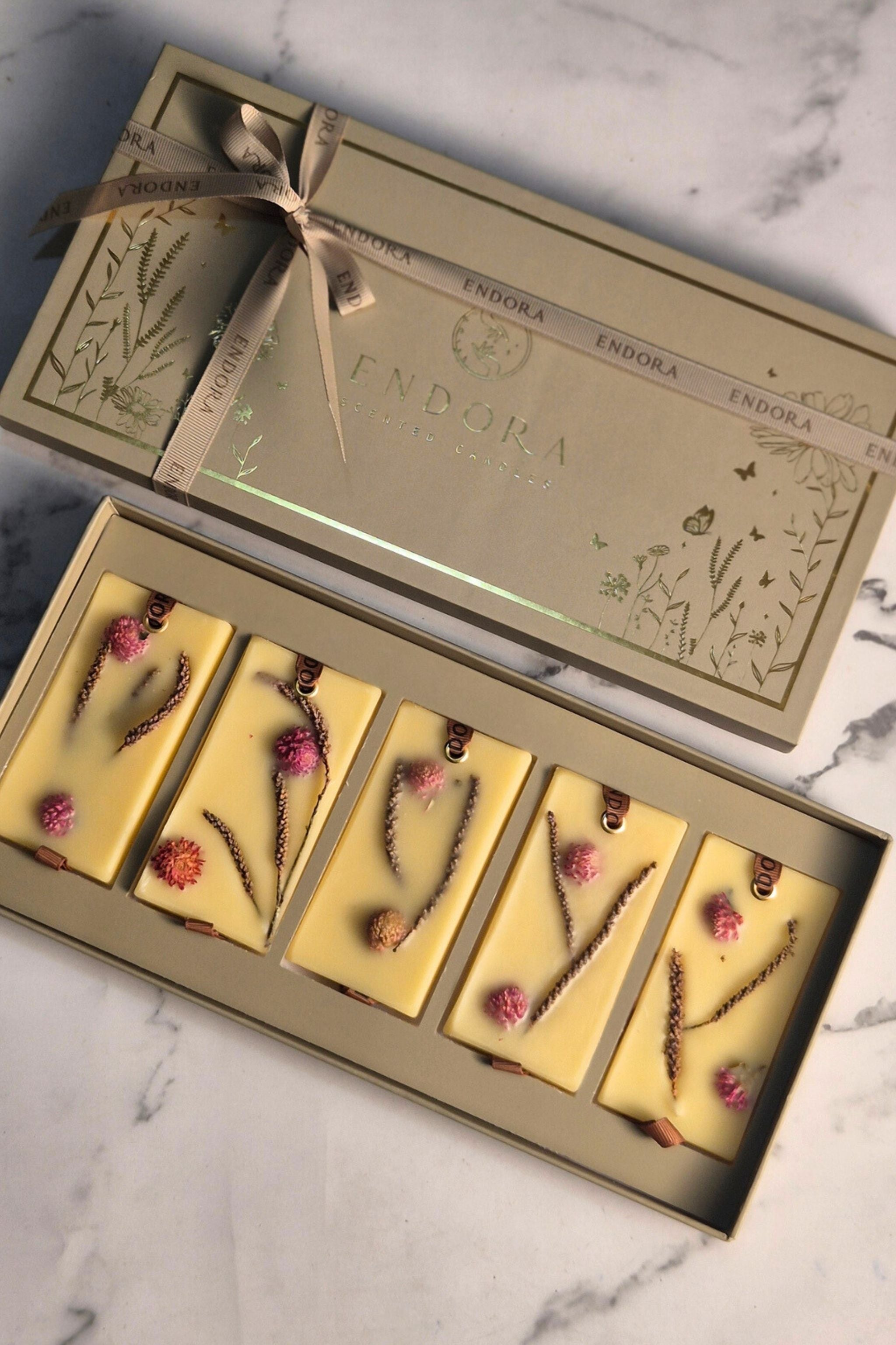 Eucalyptus & Basil Scented Wax Tablets – Set of 5 | Wardrobe refresher