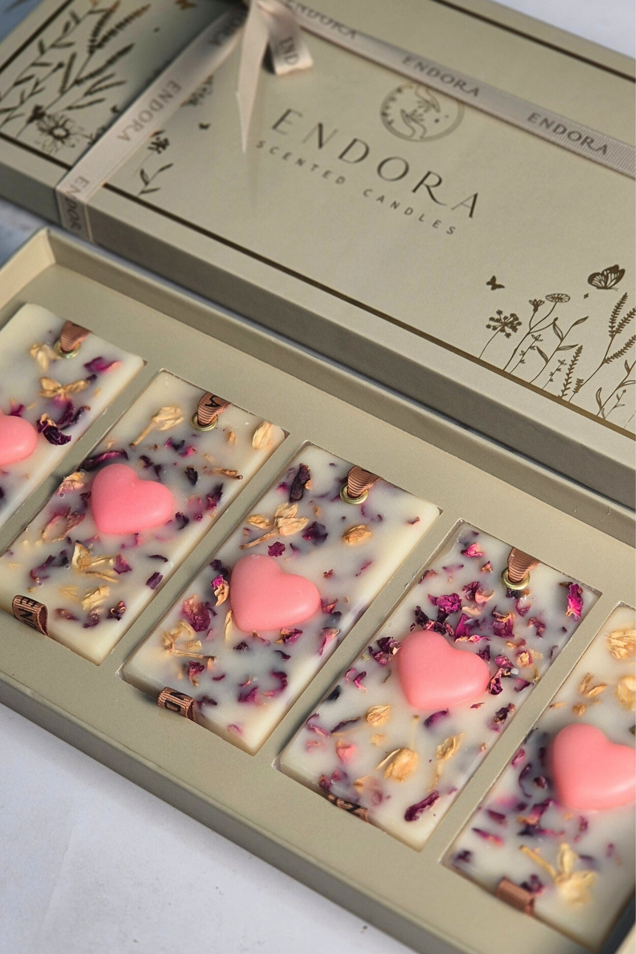 Lily Love – French Rose Scented Beeswax Tablets – Set of 5 | Wardrobe Refreshers