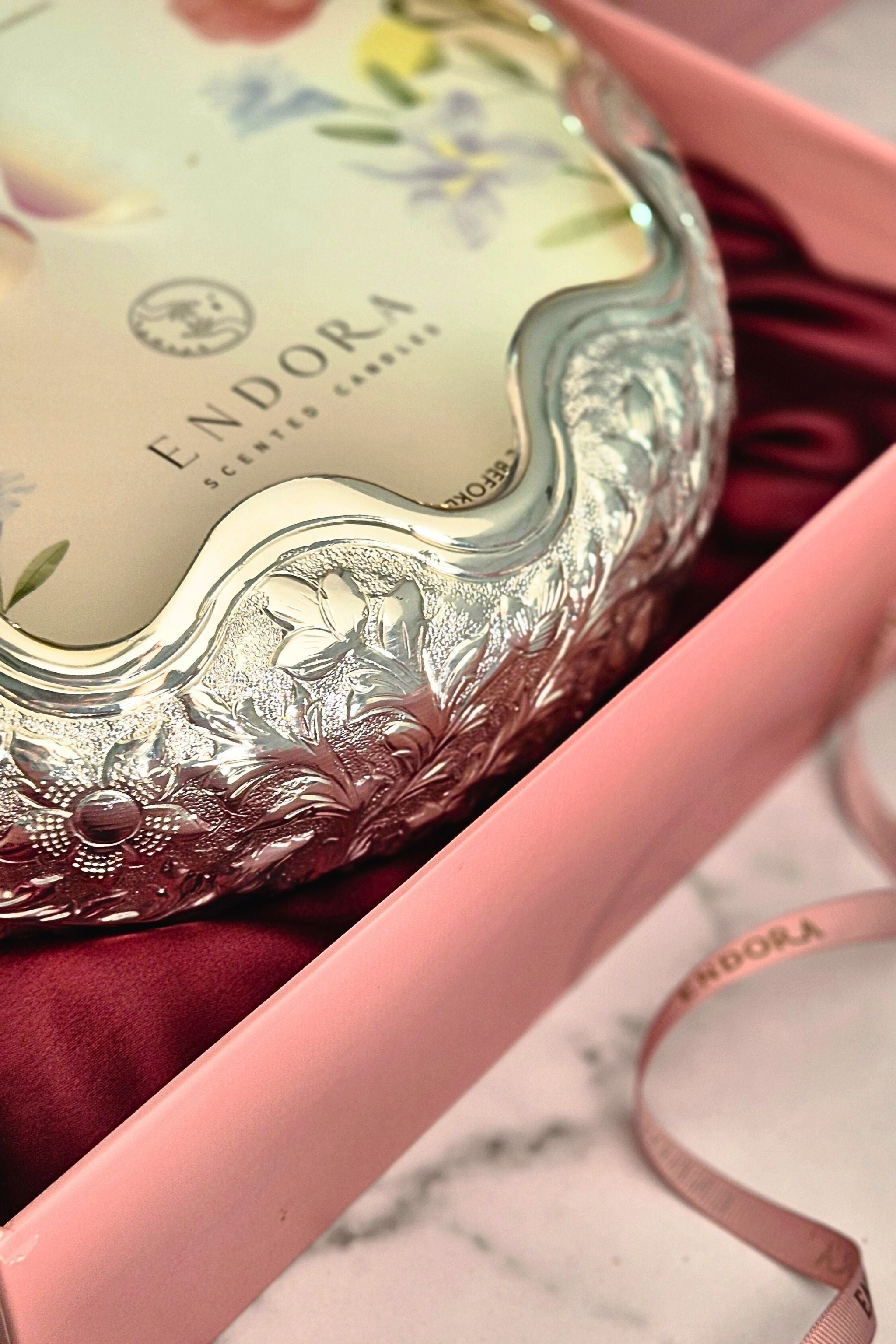 Flora Argentum Grand | Hand-etched Footed silver Urli