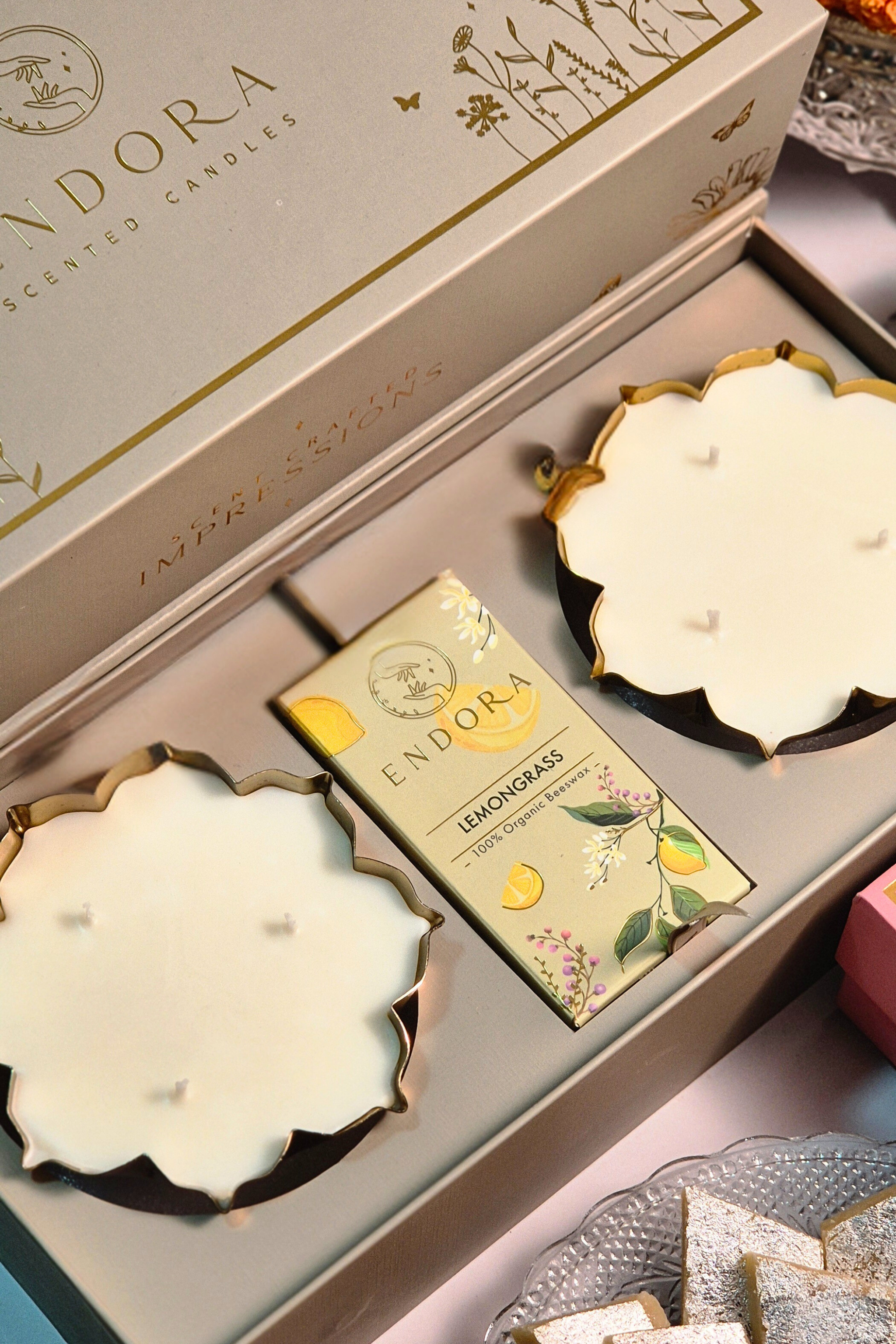 2 Lotus Metal Urli + Wax tablet