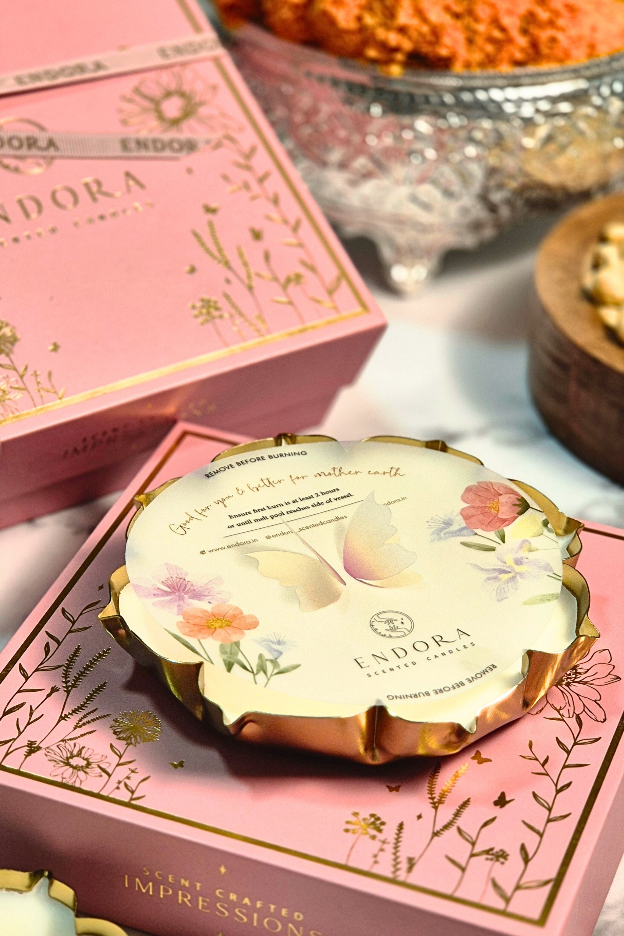 Gold Lotus Metal Urli | Scented Candle