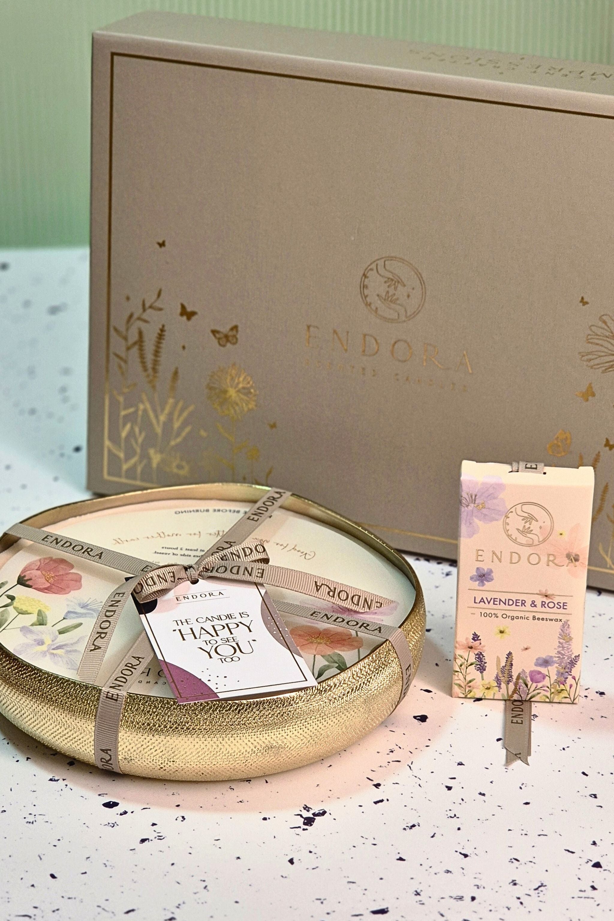 Scent Essential Gift Box (Luxe) | 7 Wick Metal Urli | Gift Box