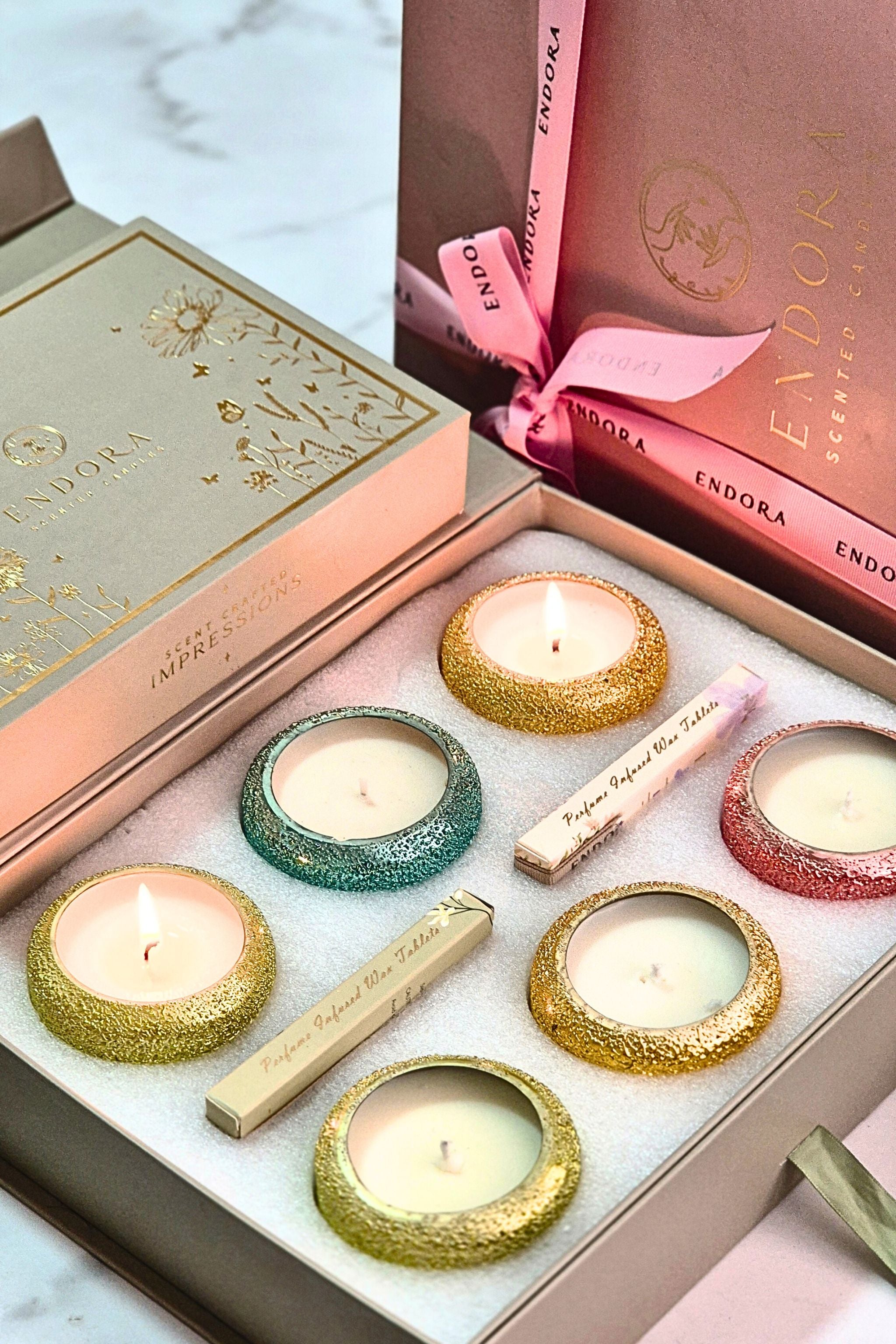 Crinkle Glow Diya Gift Set + 2 Scented Wax Tablets
