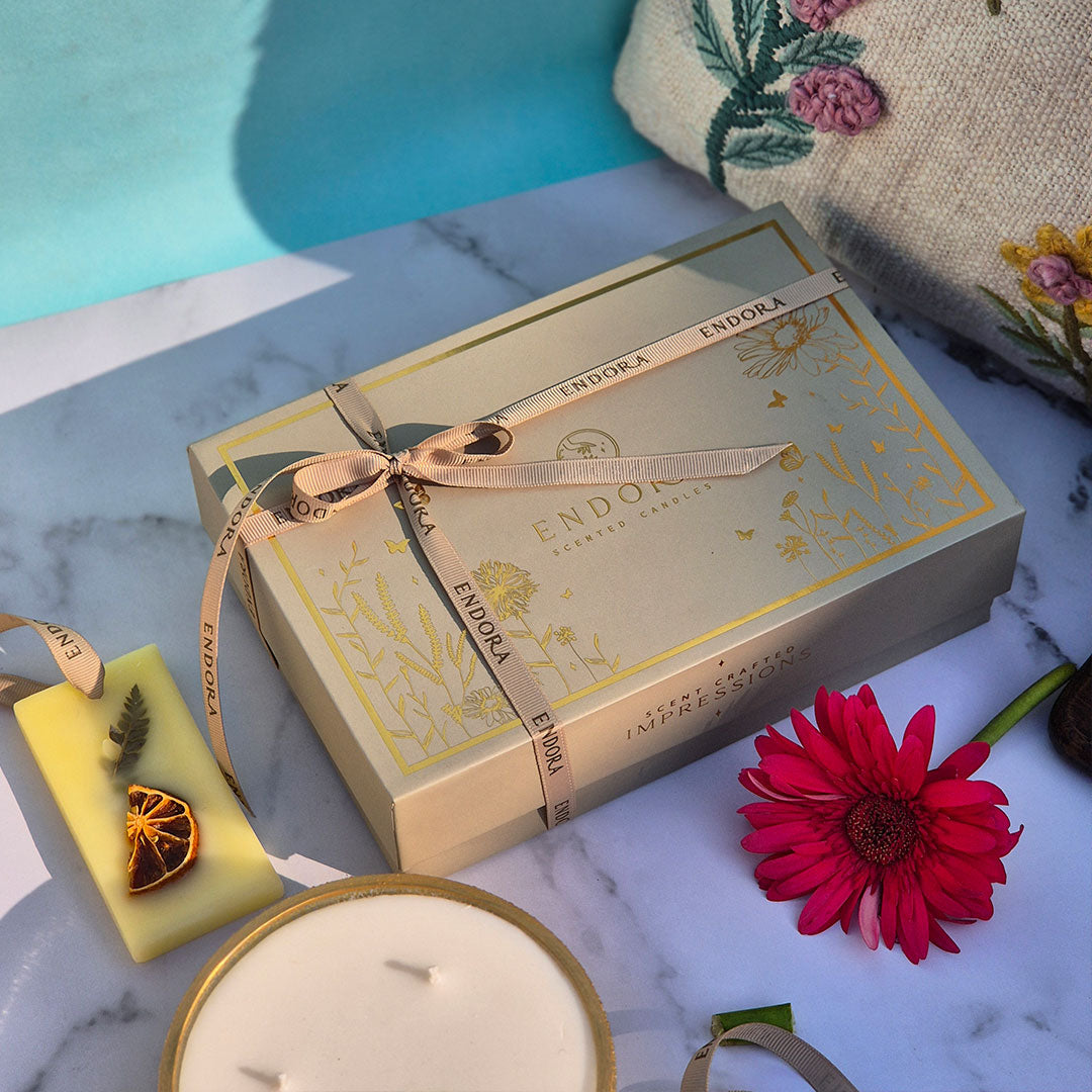 Scent Essential Gift Box (Sandalwood & oud) | 3 Wick Crinkle Bowl | Scented Candles