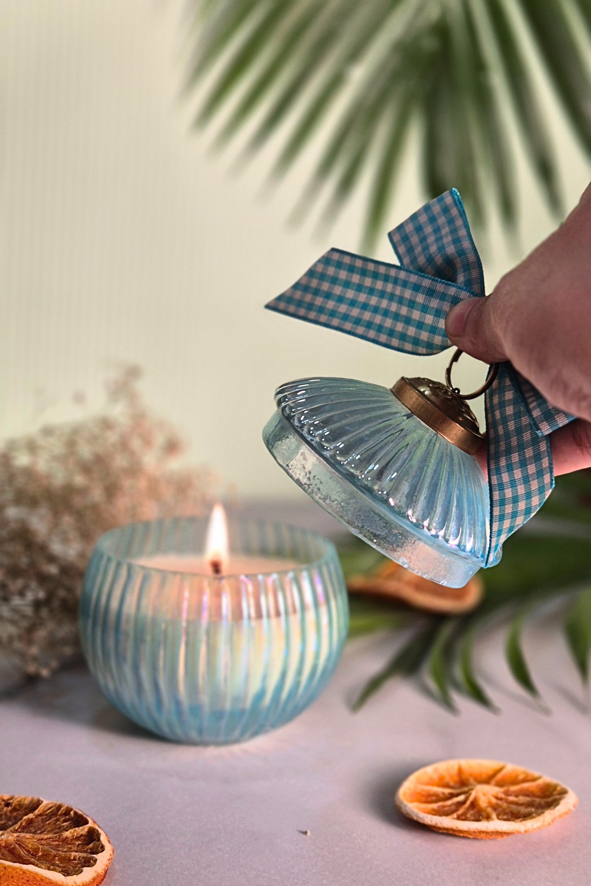 Ornament Candle – Aqua Jasmine Bloom