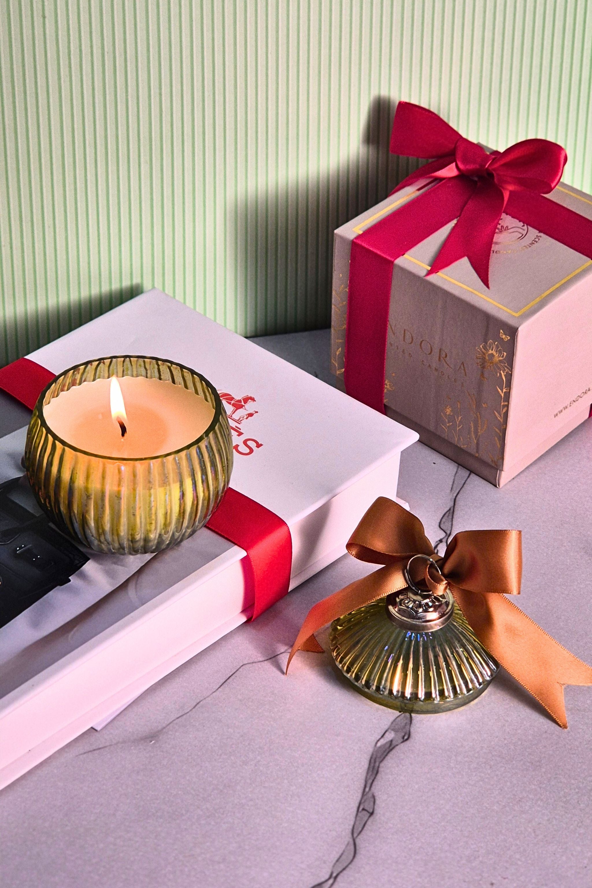 Ornament Candle – Olive Green Citrus Fir