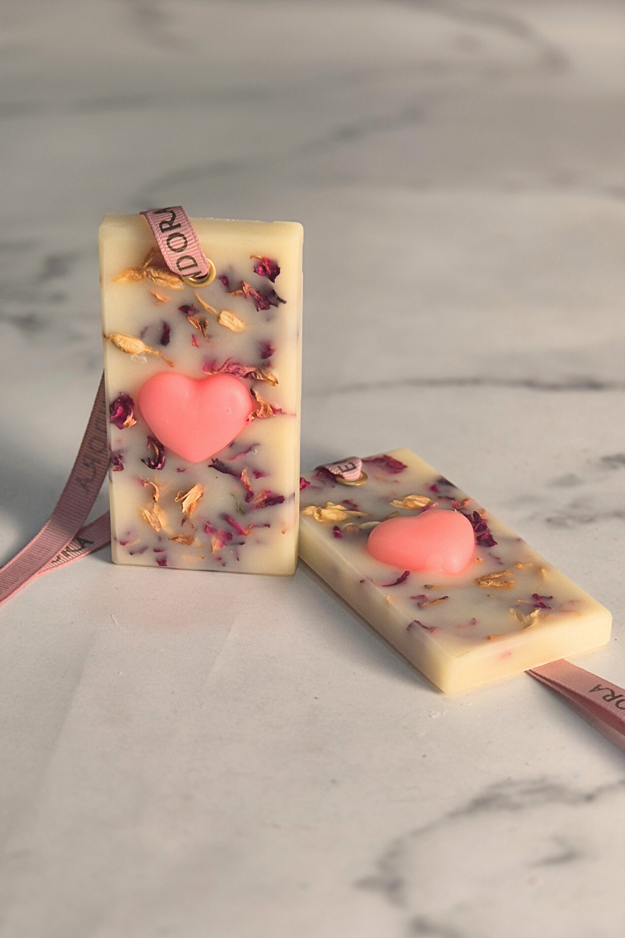 Heart Pop beeswax tablets (set of 2) | French rose