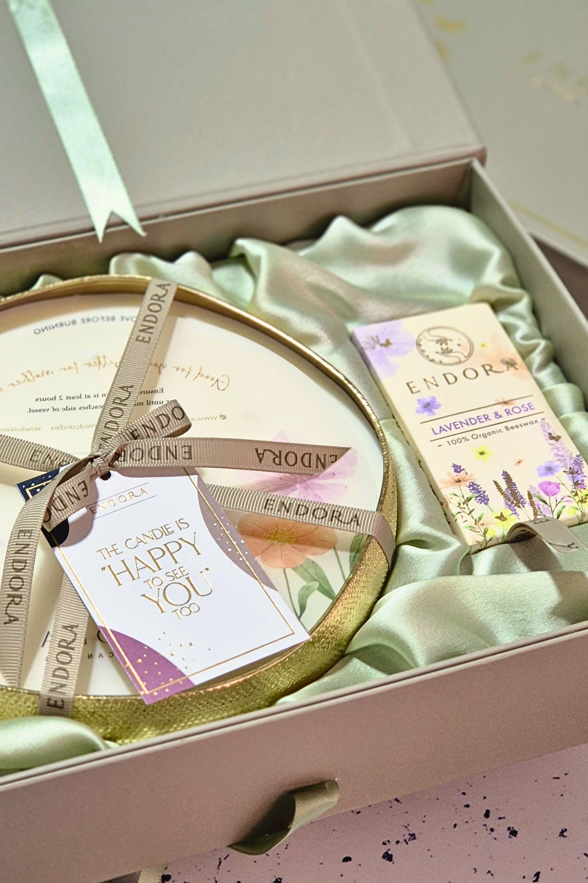 Scent Essential Gift Box (Luxe) | 7 Wick Metal Urli | Gift Box