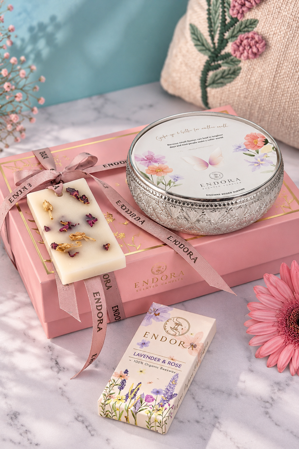 Scent Essential Gift Box (Premium) | 3 Wick Metal Urli | Scented Candles