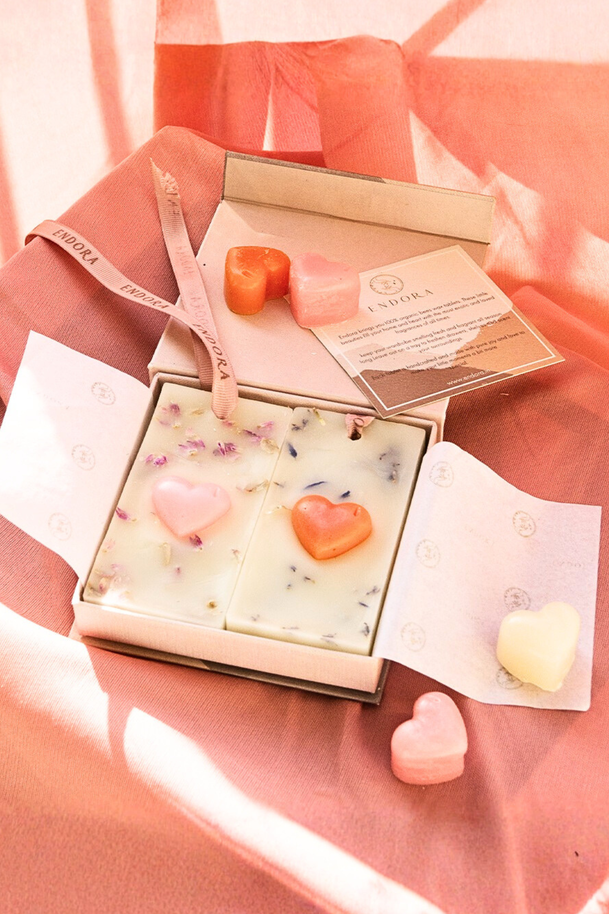 Heart Pop beeswax tablets (set of 2) | French rose