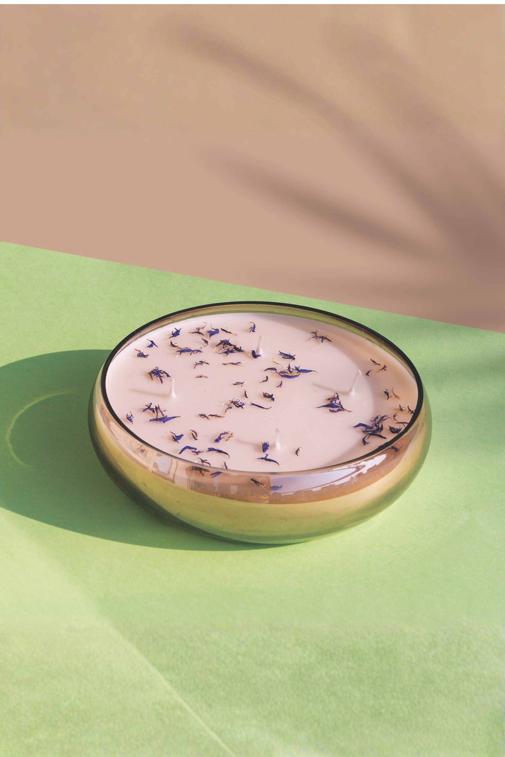 Lustre onyx Glass Tray | Oud Arabia | Scented Candles